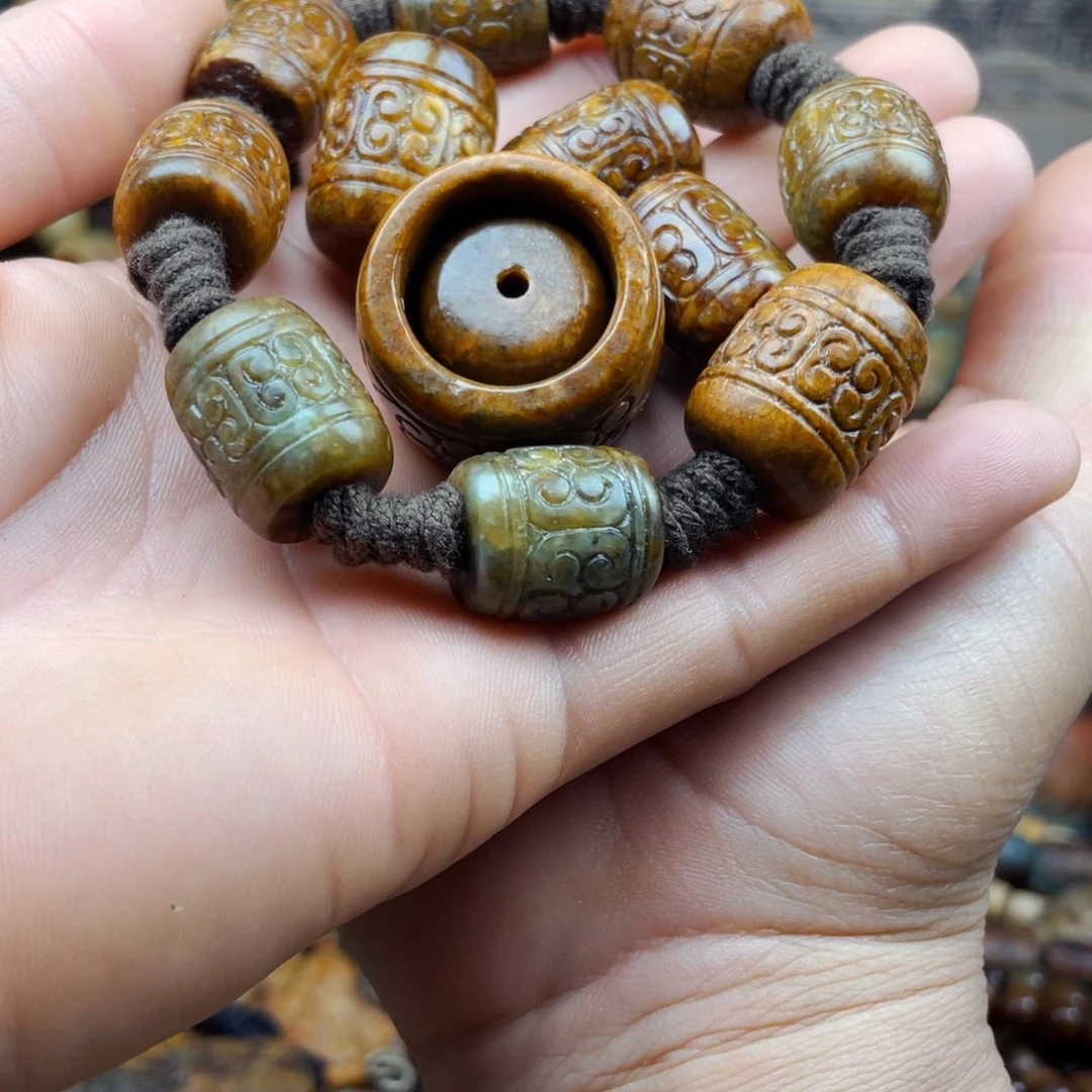 未镶嵌岫岩河磨玉（透闪石质玉）手链微*