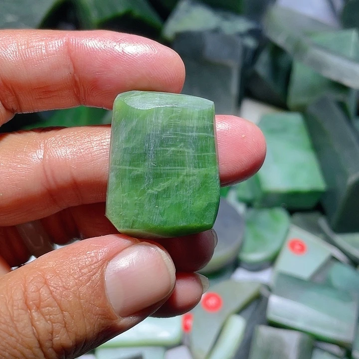 和田玉未镶嵌珠宝奇石