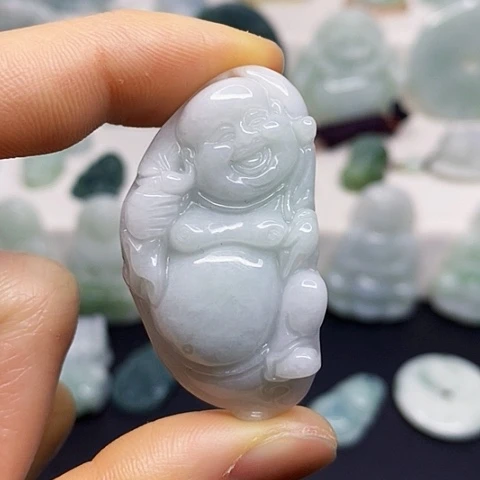 翡翠颈饰未镶嵌吊坠