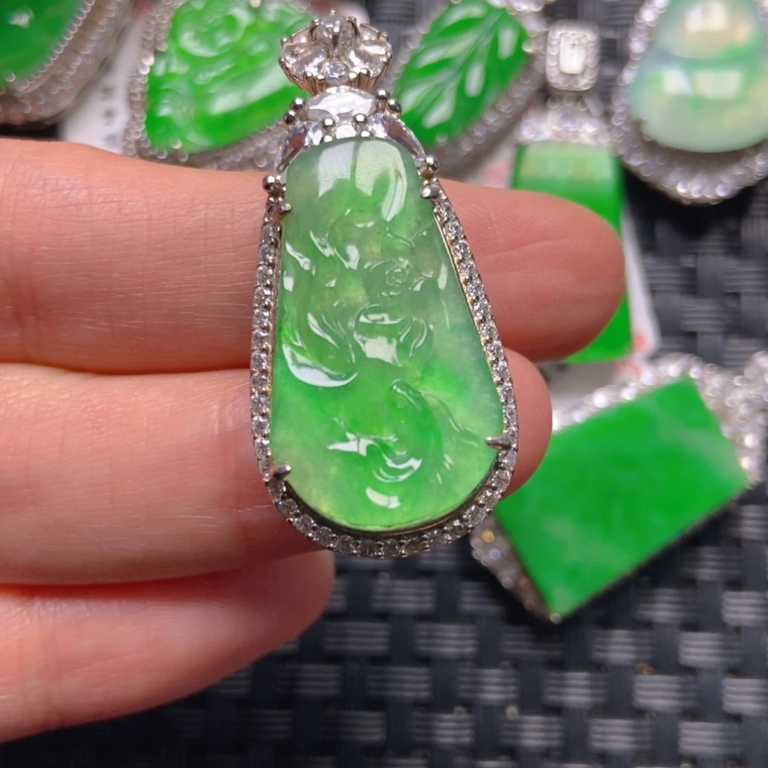 翡翠银S925镶嵌颈饰吊坠