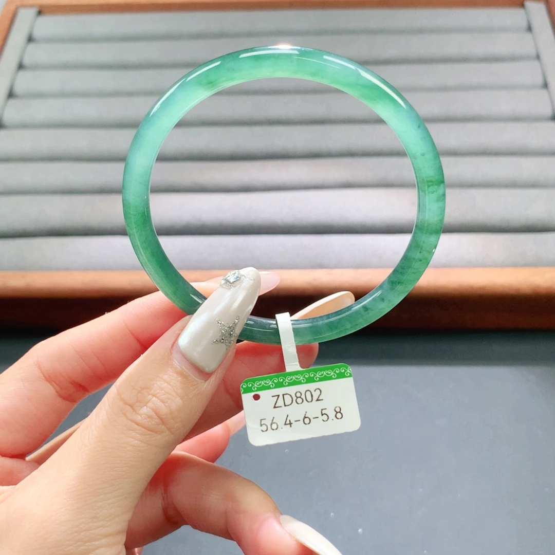翡翠未镶嵌手镯天然