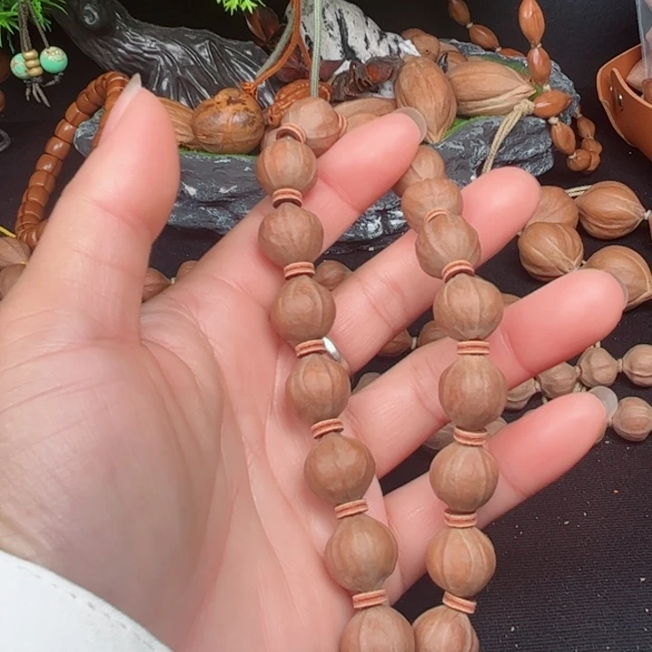 手串橄榄核中****者1.3+