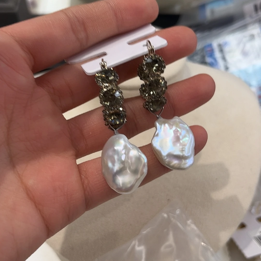 淡水珍珠合金耳饰