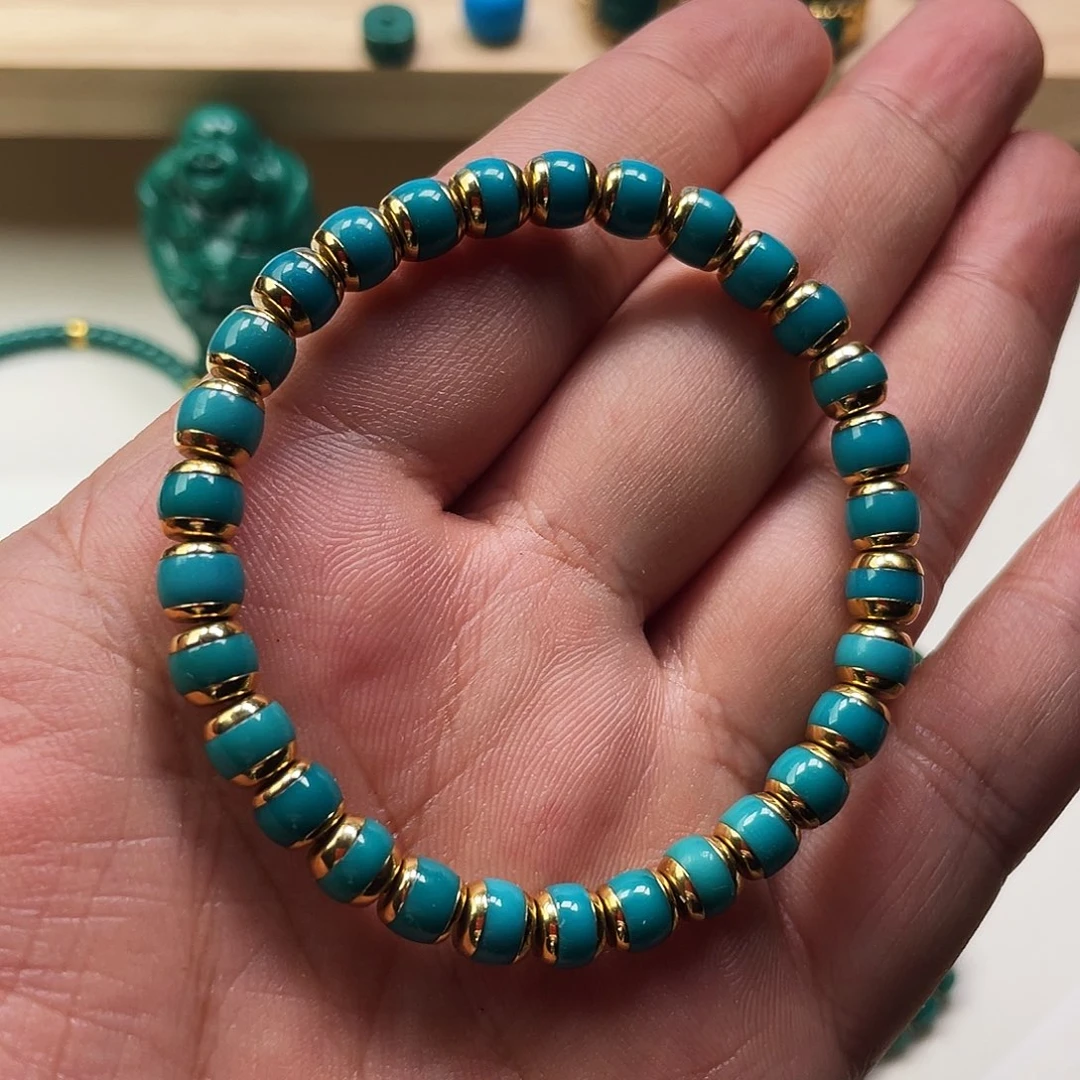 王***贝绿松石18K金镶嵌极限弧