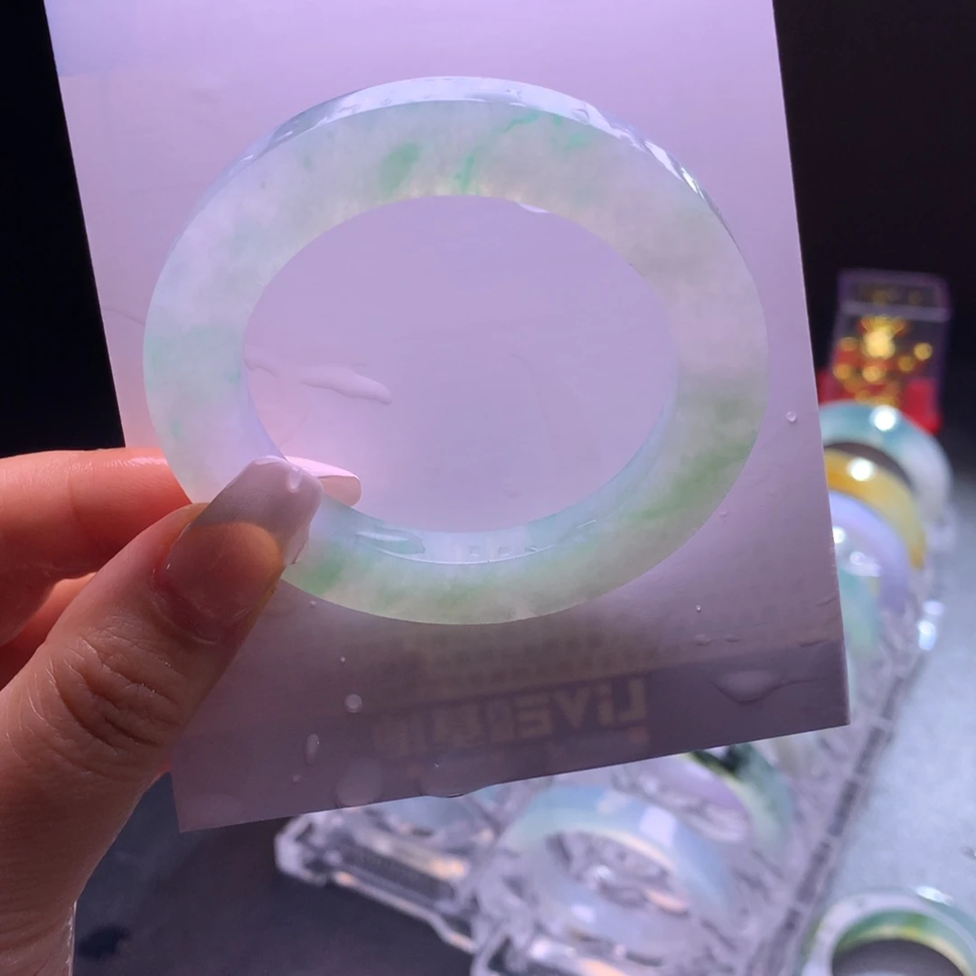 定制翡翠未镶嵌手镯