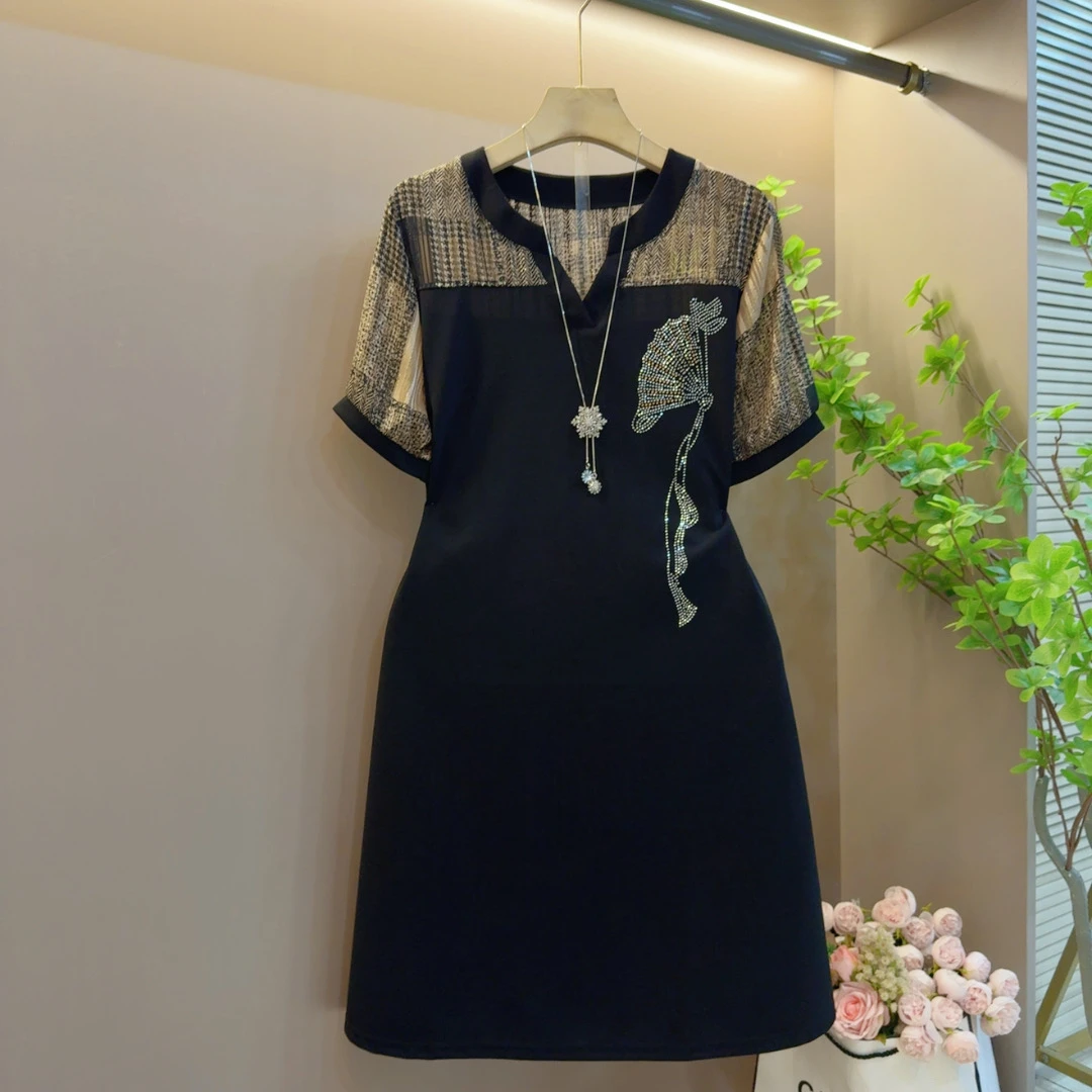 2025年夏季新款时尚镶钻气质轻奢拼接百搭连衣裙（长92左右）