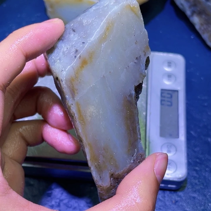 和田玉（糖玉）未镶嵌珠宝半成品