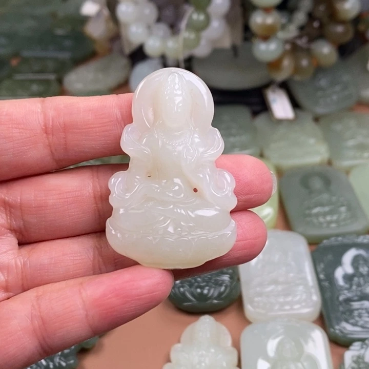 和田玉未镶嵌颈饰