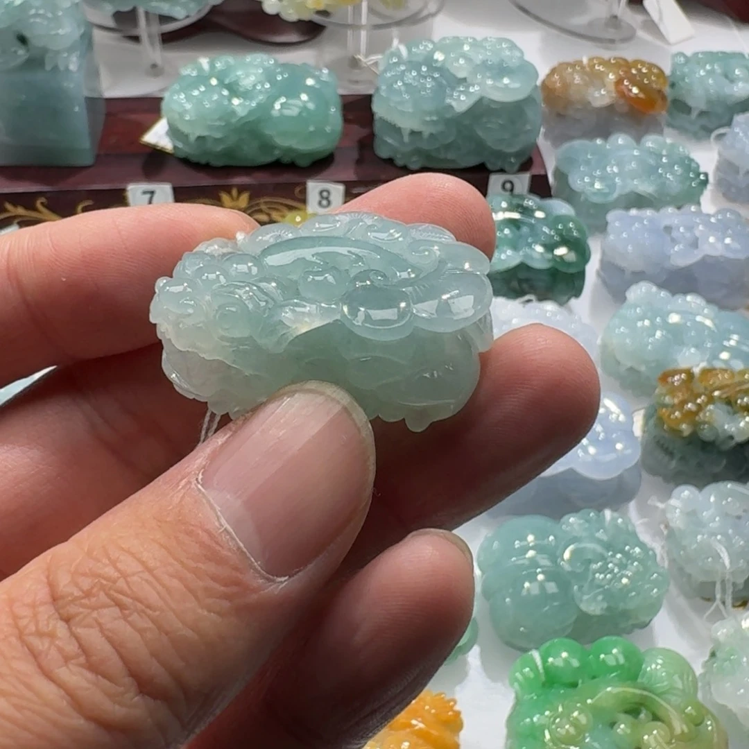 定制翡翠未镶嵌༄***༻貔貅