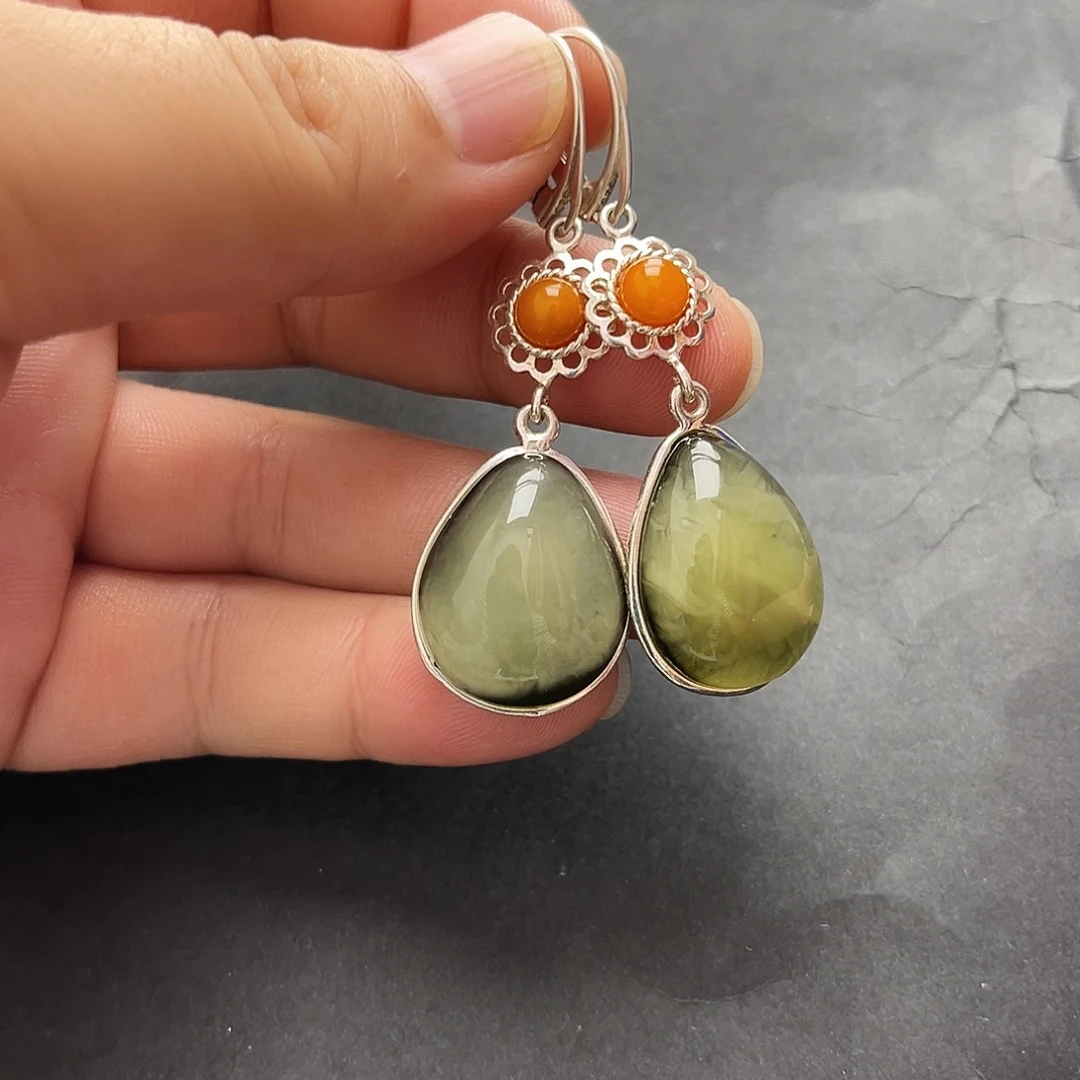 琥珀未镶嵌裸石耳坠