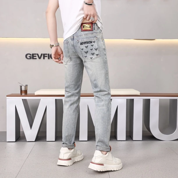 长裤春夏8235微弹力牛仔裤浅蓝弹力男装浅色小脚水洗修身