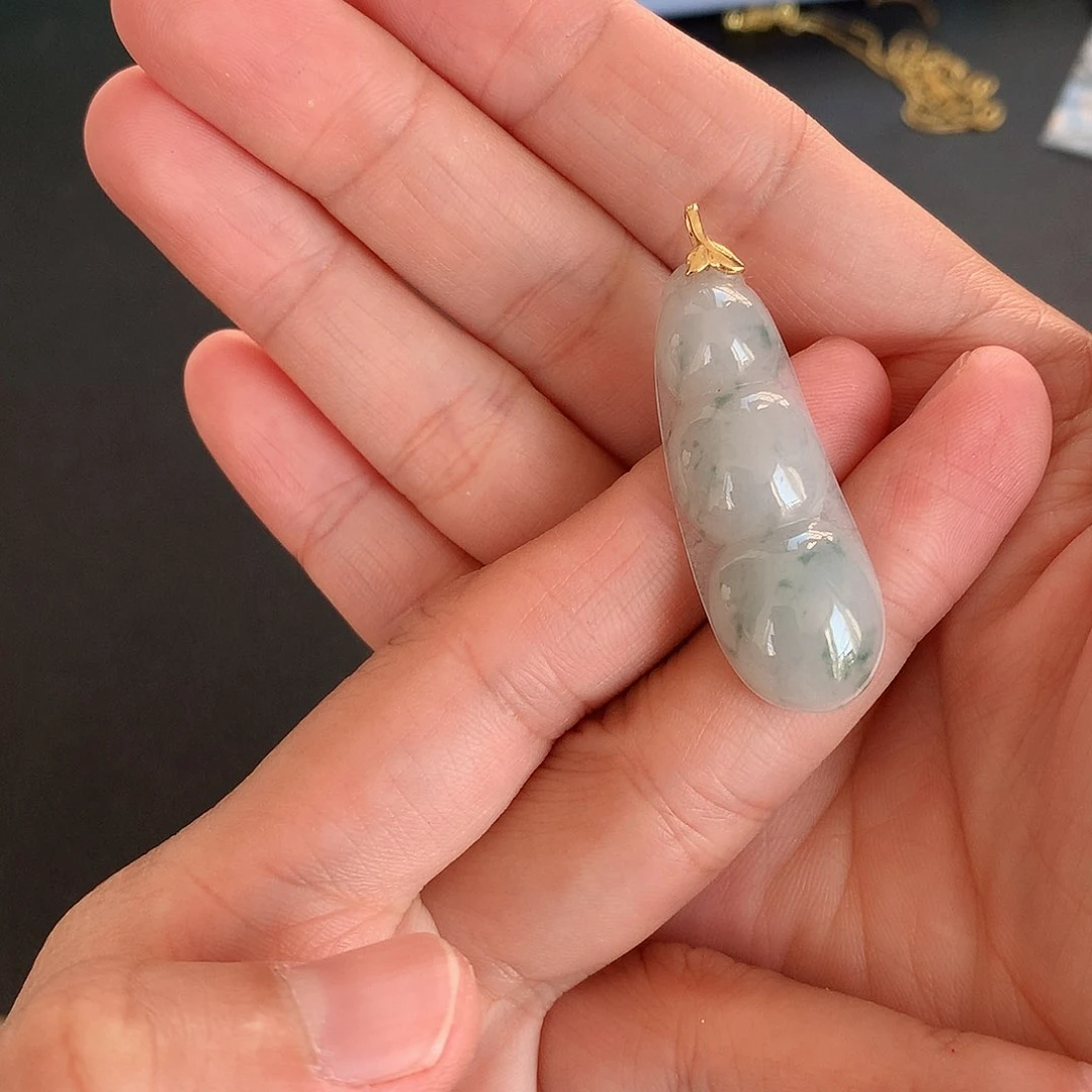 颈饰未镶嵌翡翠豆