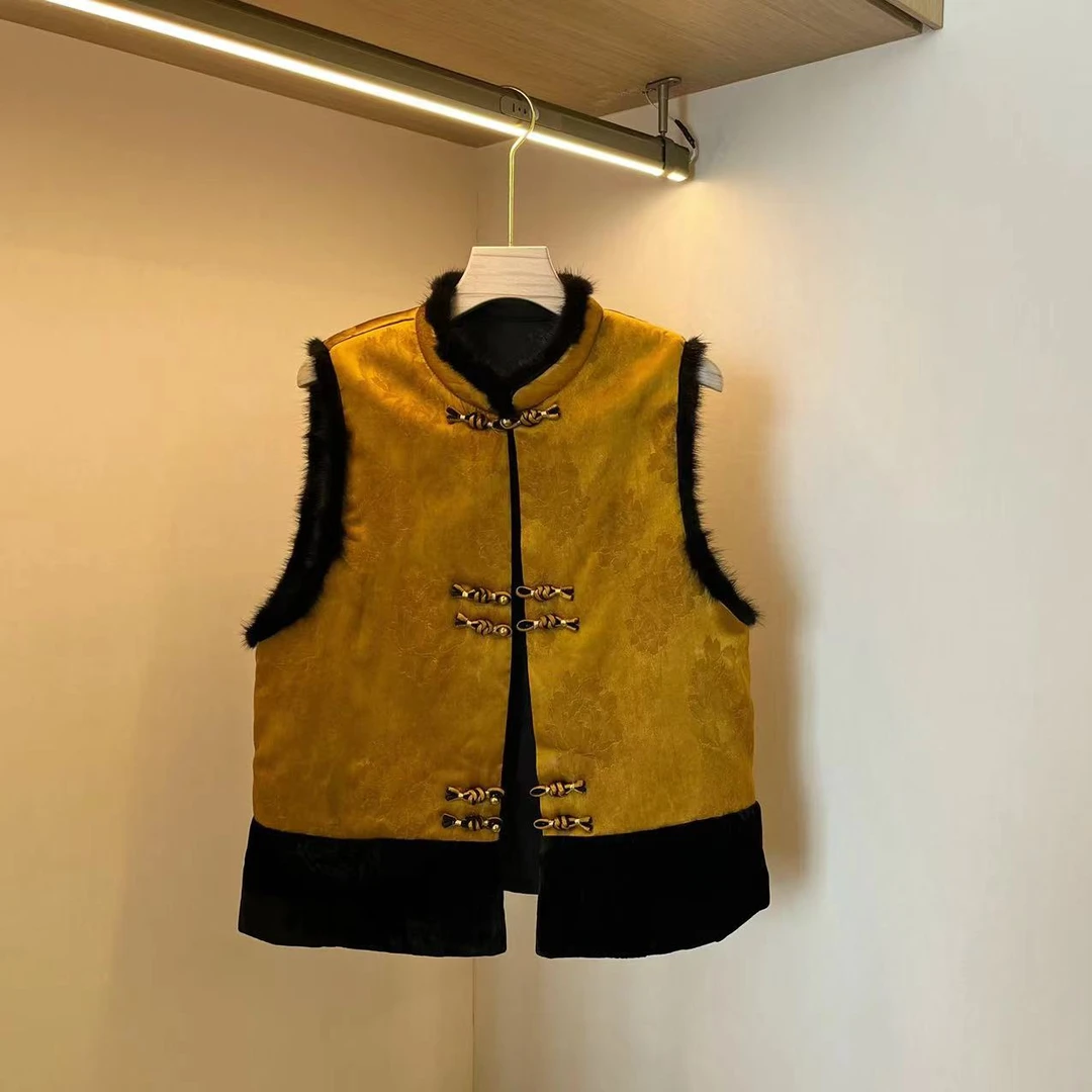 【豆子推荐】1903 冬季设计感中式复古提花盘扣立领女士马甲