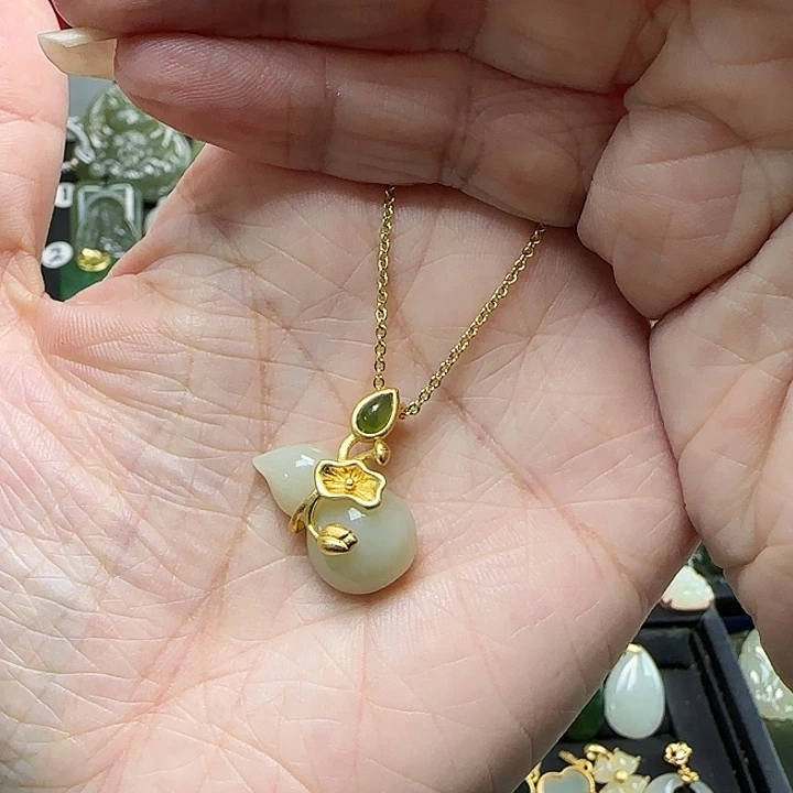 和田玉银S925镶嵌颈饰