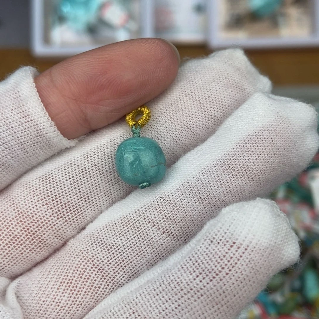 琥珀珠宝奇石未镶嵌三*耳