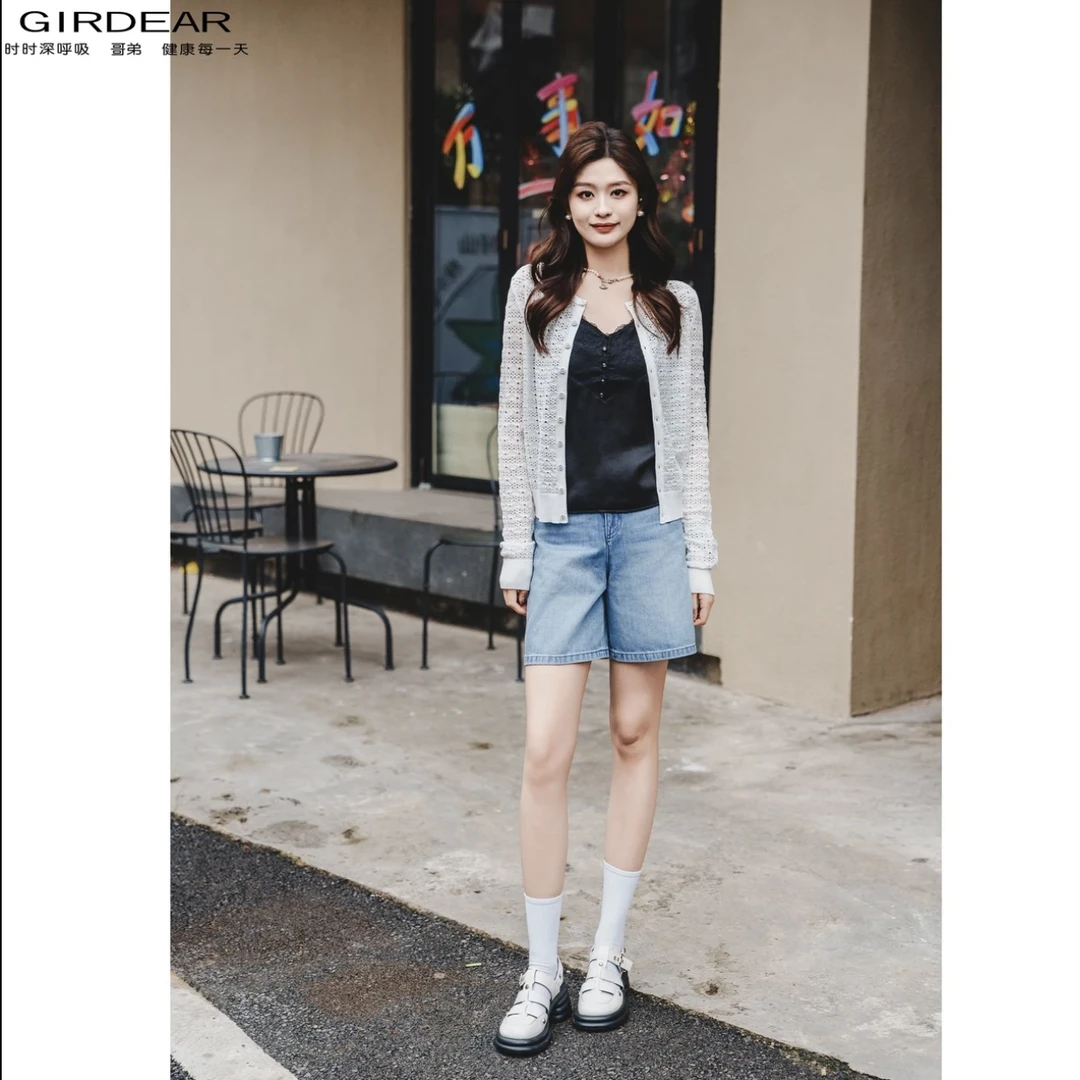 GIRDEAR/哥弟夏季水洗直筒时尚高腰显瘦拉链牛仔短裤女110003