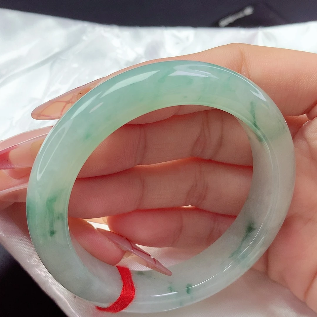 【闪购商品】翡翠手镯未镶嵌a 068500
