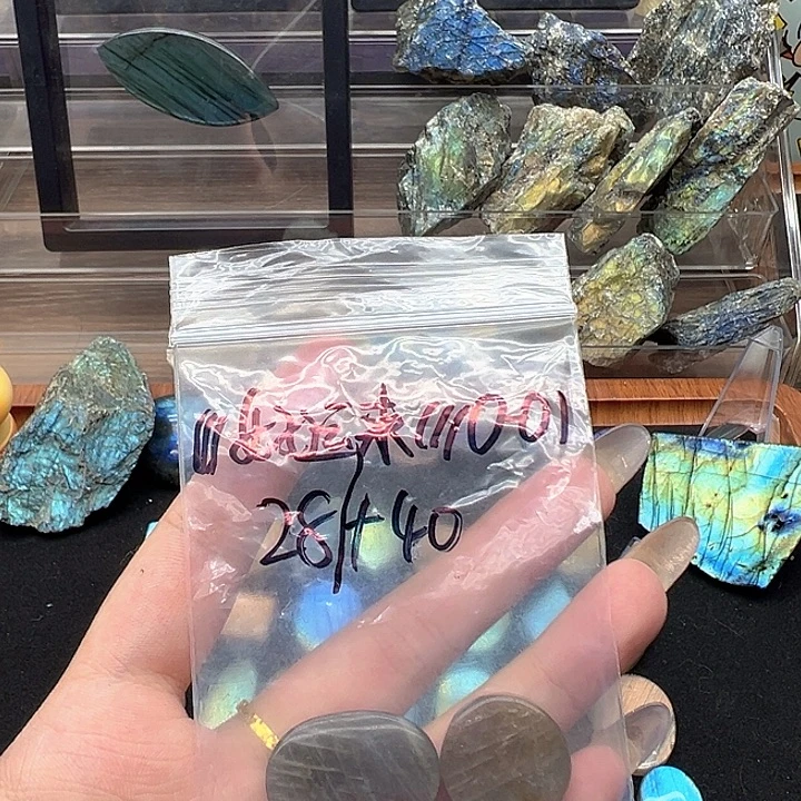 *****有机玻璃天然拉长石吊坠款