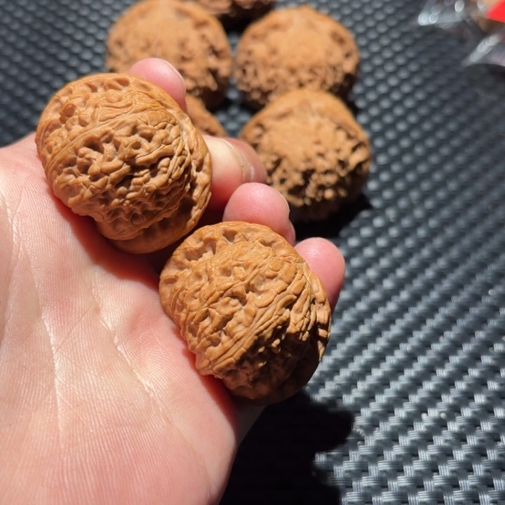 好***聊吊坠文玩核桃白狮子