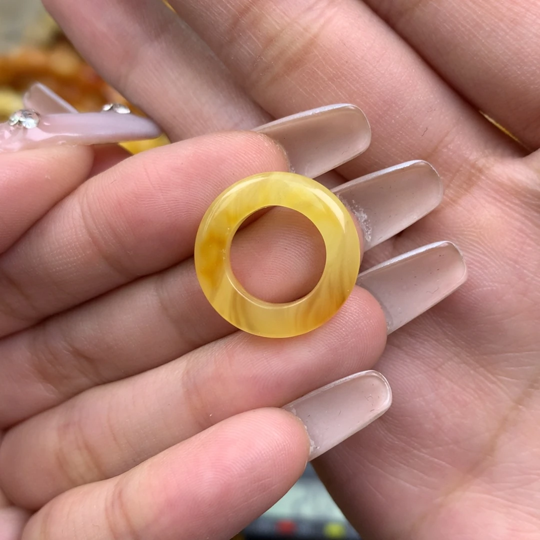 琥珀未镶嵌珠宝奇石