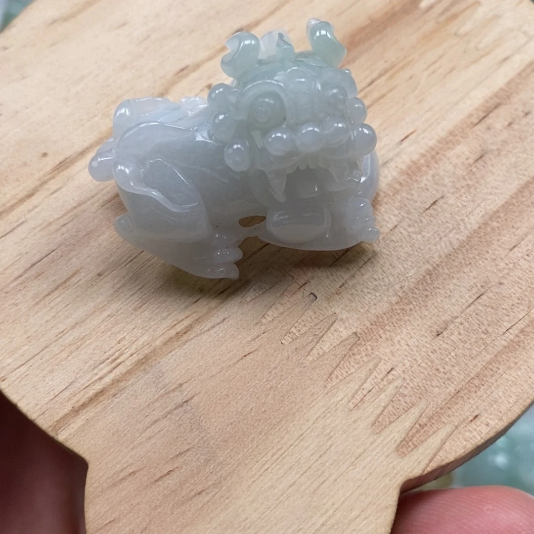 翡翠未镶嵌颈饰多人霸王貔貅吊坠