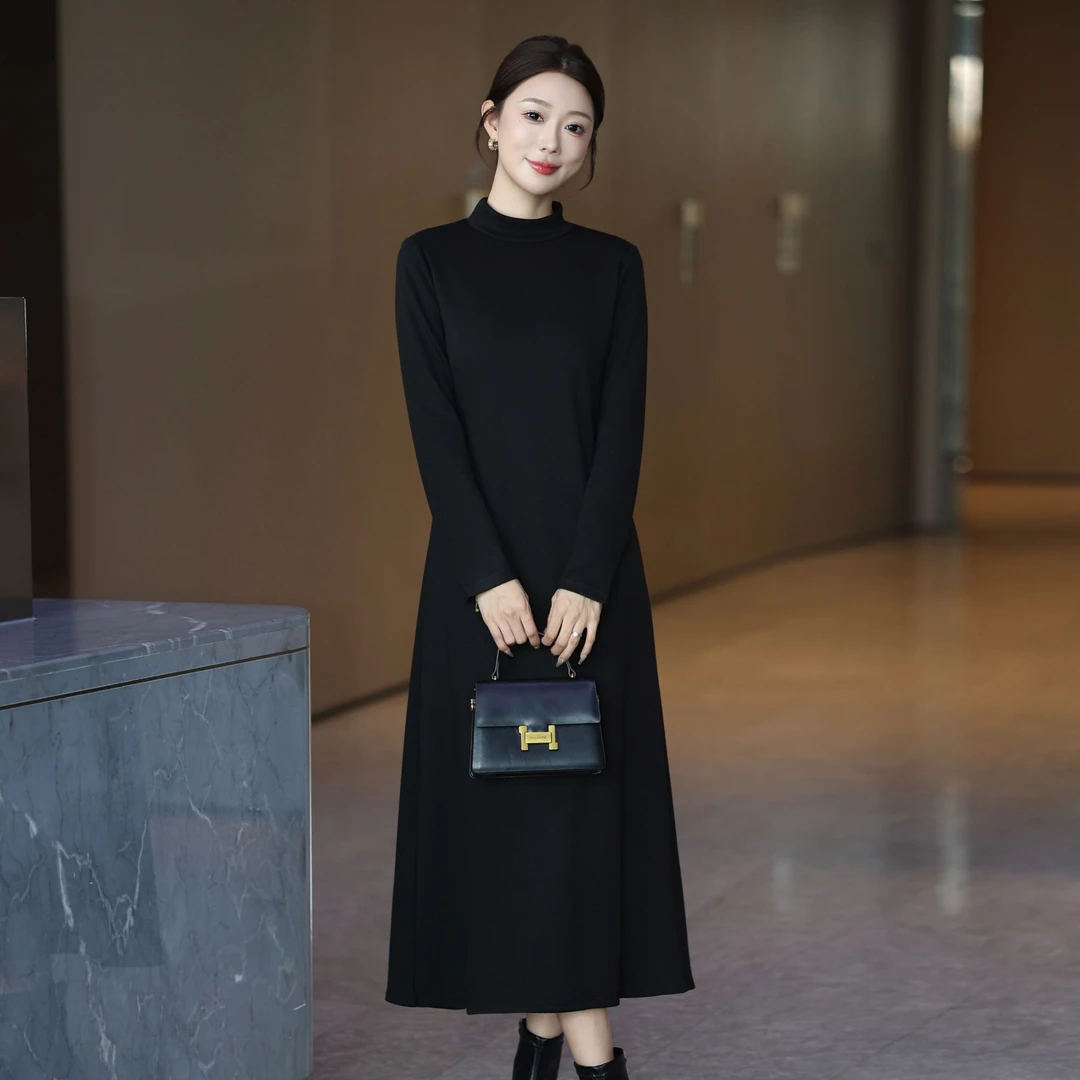 【正品现货】秋冬新款时尚单穿圆领显瘦优雅长袖连衣裙子-250910