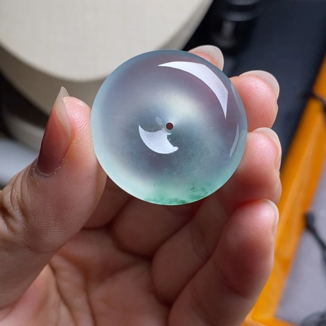 翡翠未镶嵌颈饰高冰白底飘甜绿花起光冰润大气平安扣29.8-6