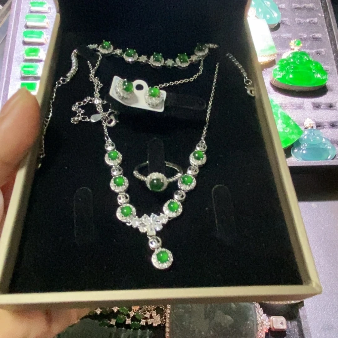 翡翠未镶嵌套链A货翡翠23