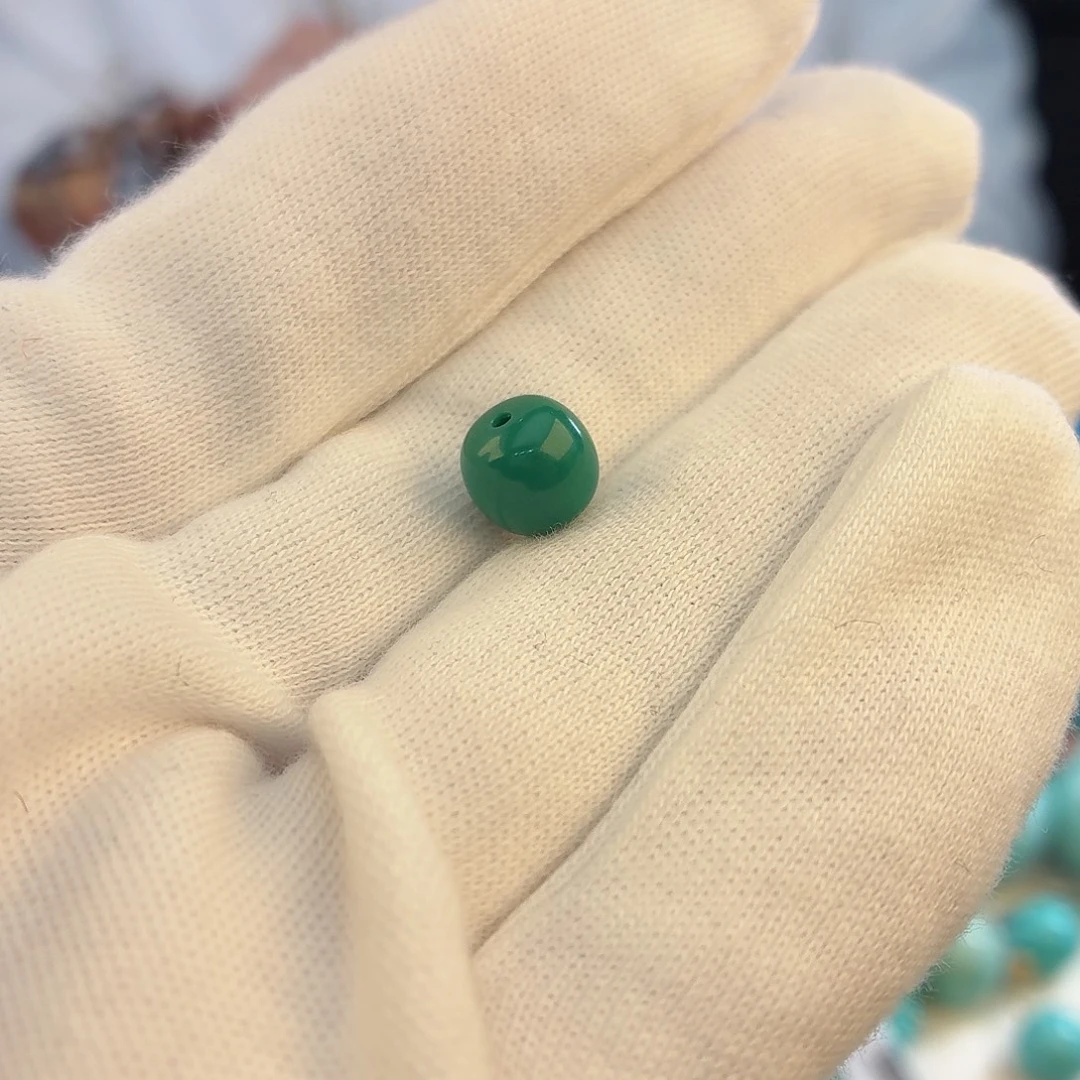 绿松石未镶嵌配饰8.5mm微瑕