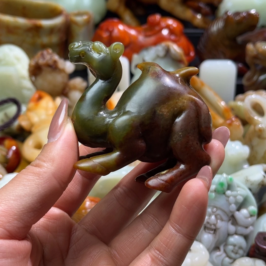 独***旅和田玉未镶嵌挂件