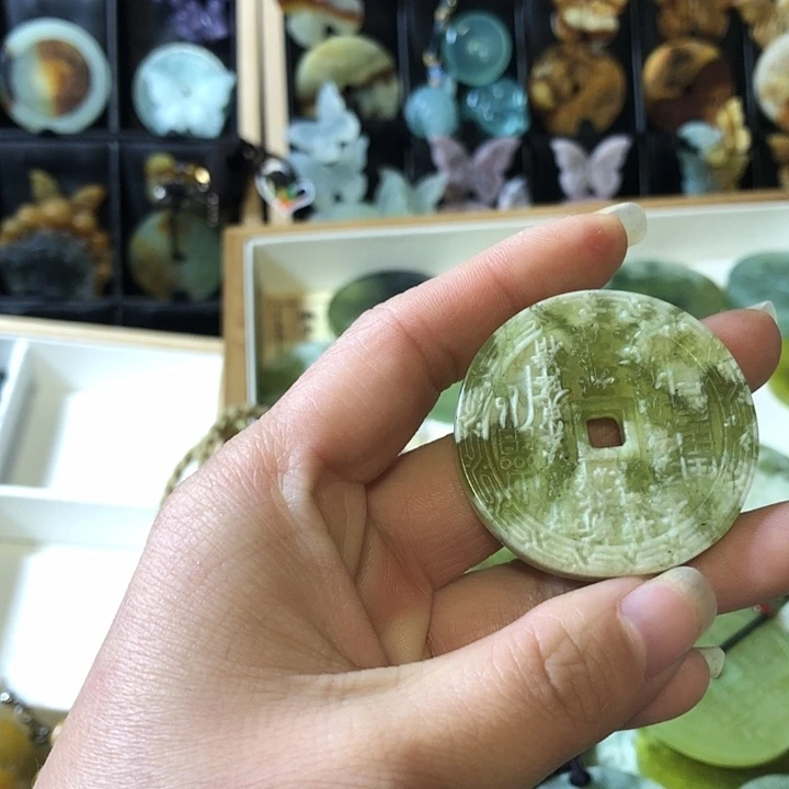 岫玉未镶嵌岫玉挂件