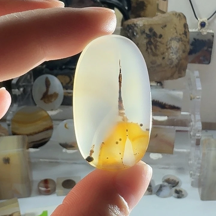 玛瑙/玉髓未镶嵌珠宝半成品