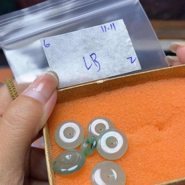 定制翡翠未镶嵌不退