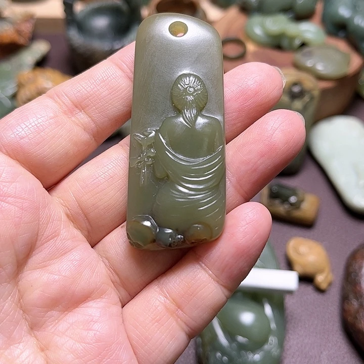 岫岩河磨玉（透闪石质玉）手绳未镶嵌用****9