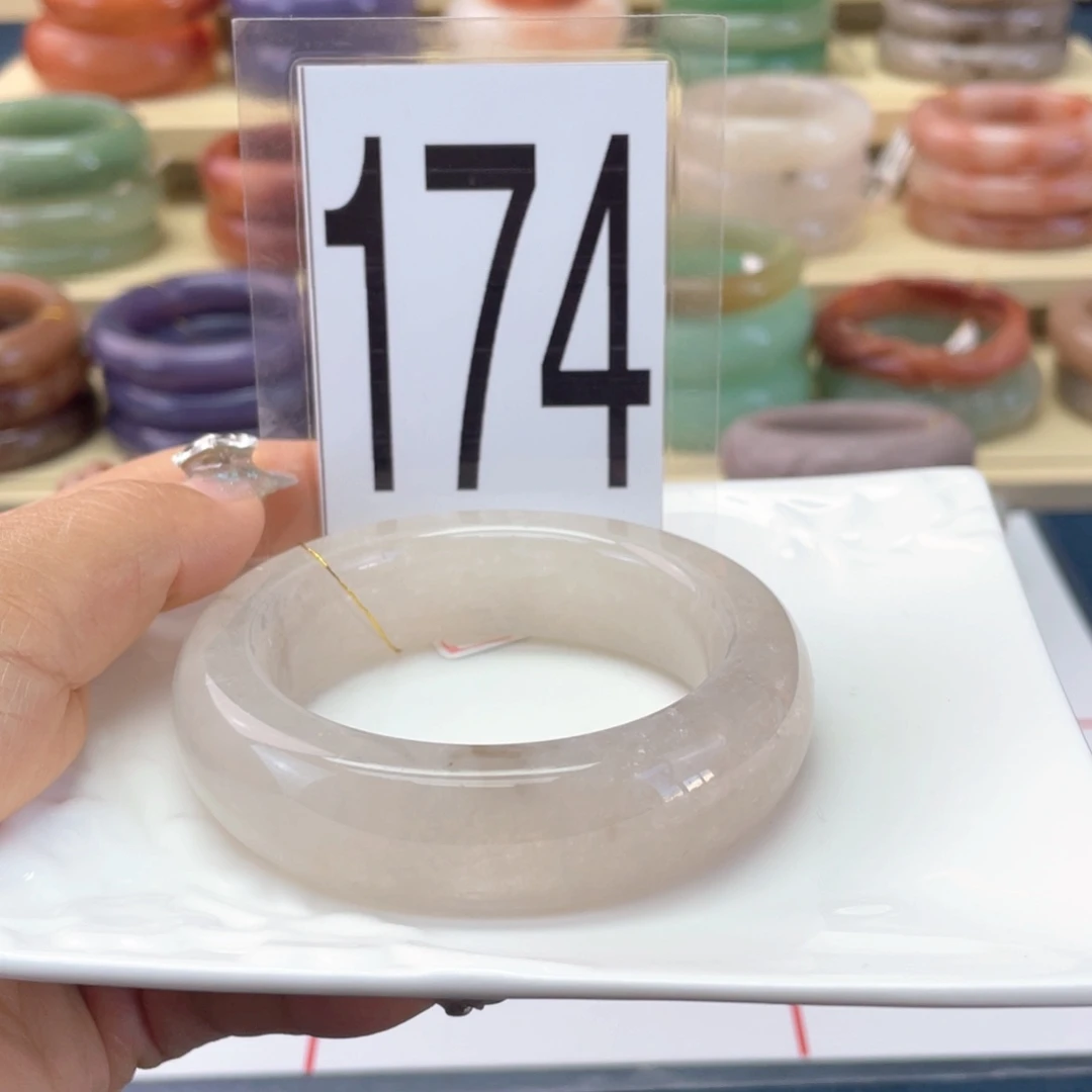 石英质玉未镶嵌手镯