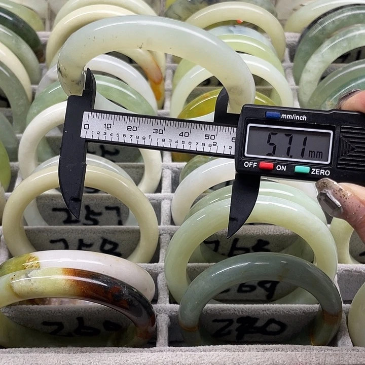 蛇纹石玉未镶嵌手镯279