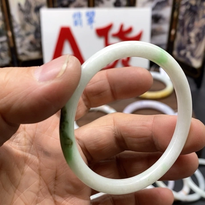 翡翠未镶嵌手镯翡翠手镯50-52，卡6