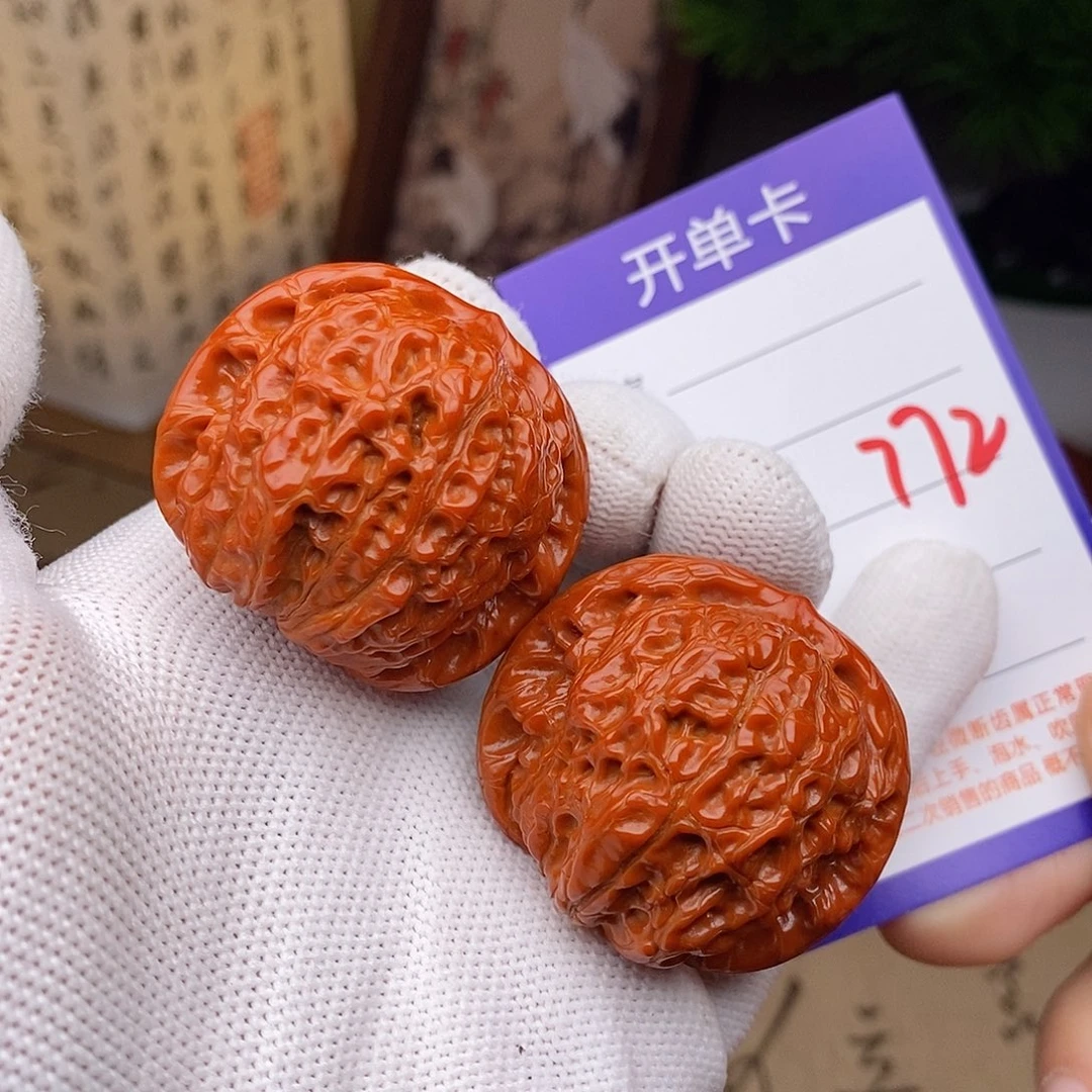 文玩核桃把件40血麒麟772