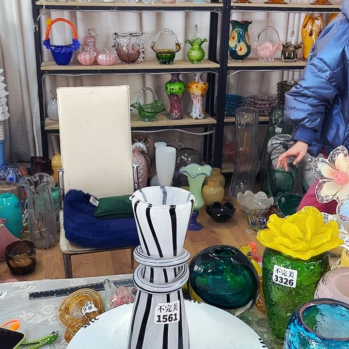 1561 花瓶家悦琉璃工艺品不完美