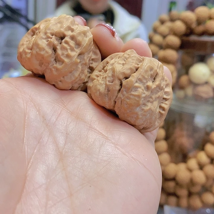 【闪购商品】文玩核桃把件37蛤蟆头油