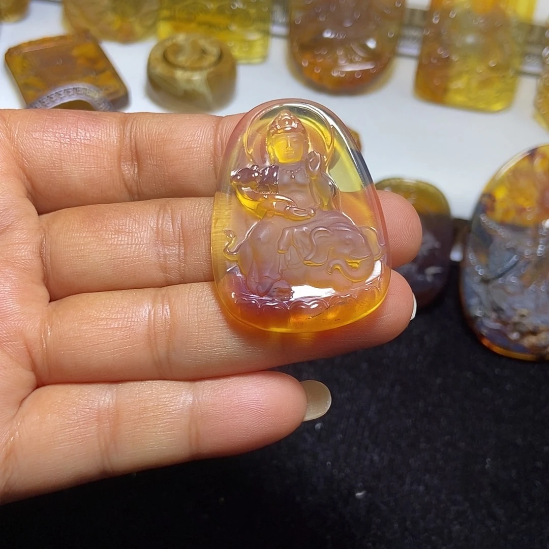 琥珀未镶嵌颈饰缅甸天然琥珀吊坠
