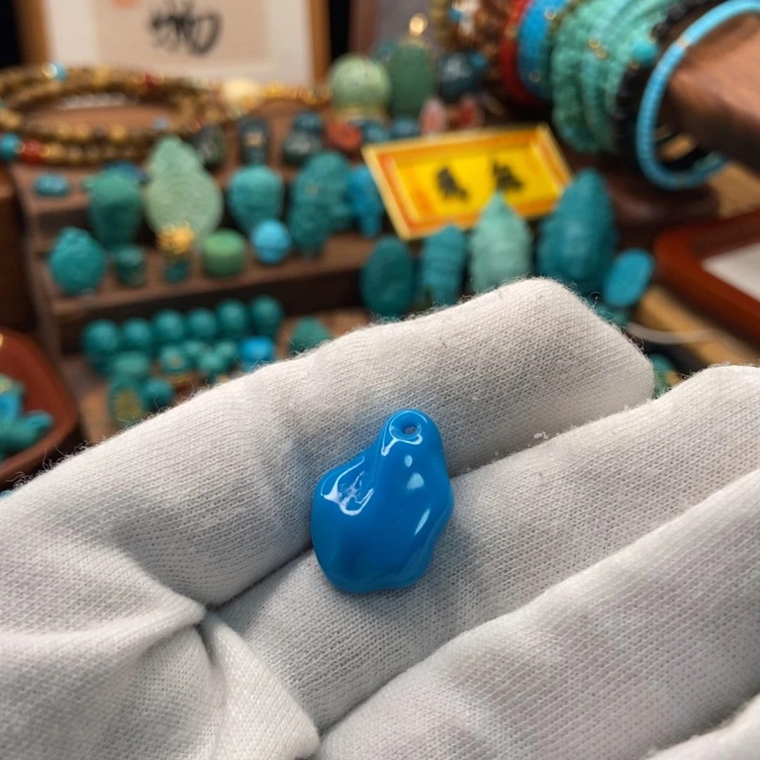 绿松石珠宝奇石未镶嵌戴****卍