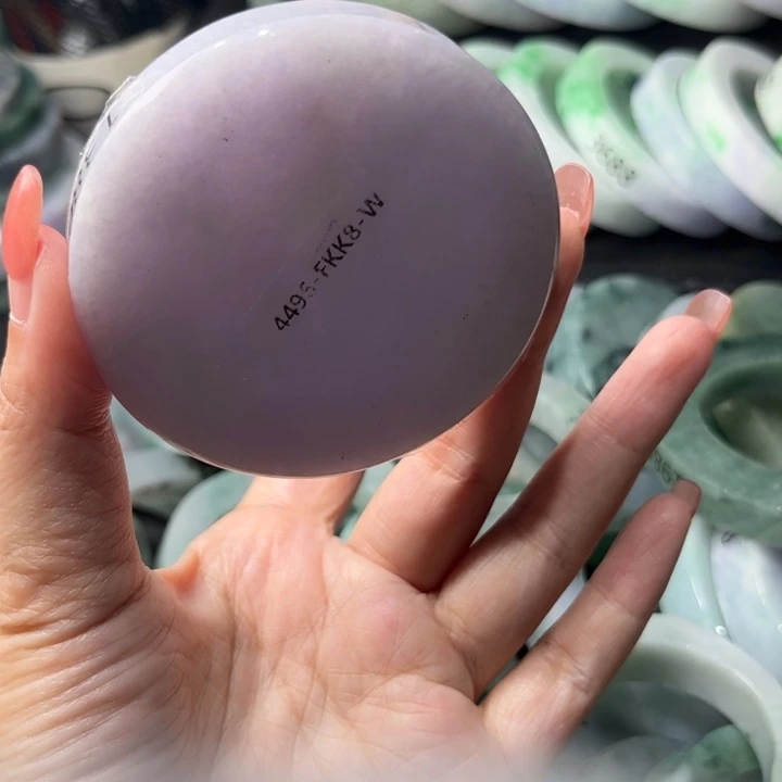 定制翡翠未镶嵌手镯