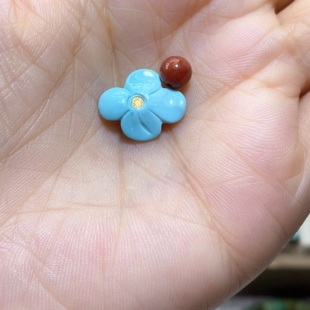 南红玛瑙配饰未镶嵌