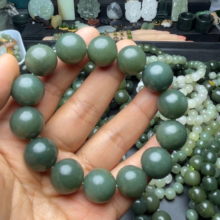 1***8和田玉未镶嵌珠宝奇石