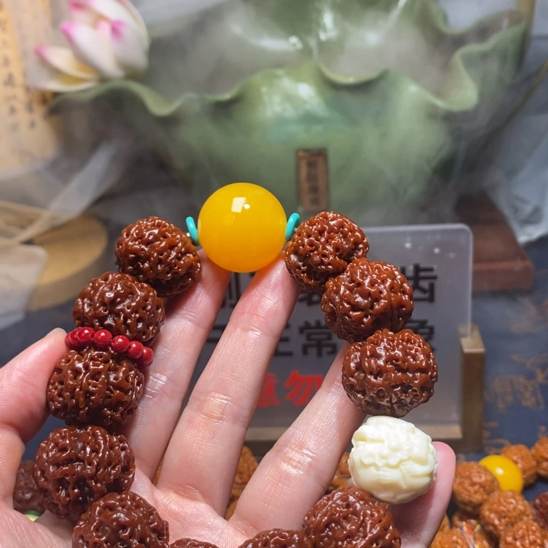 金刚菩提手串225。   白果。 