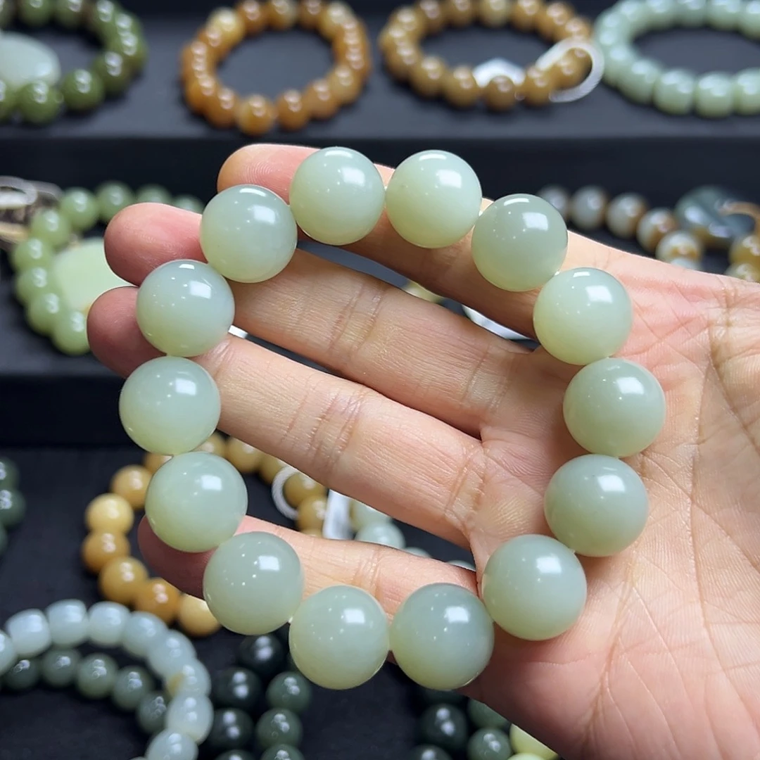 未镶嵌和田玉手链新疆且末高青白卡16圆珠 油润细腻