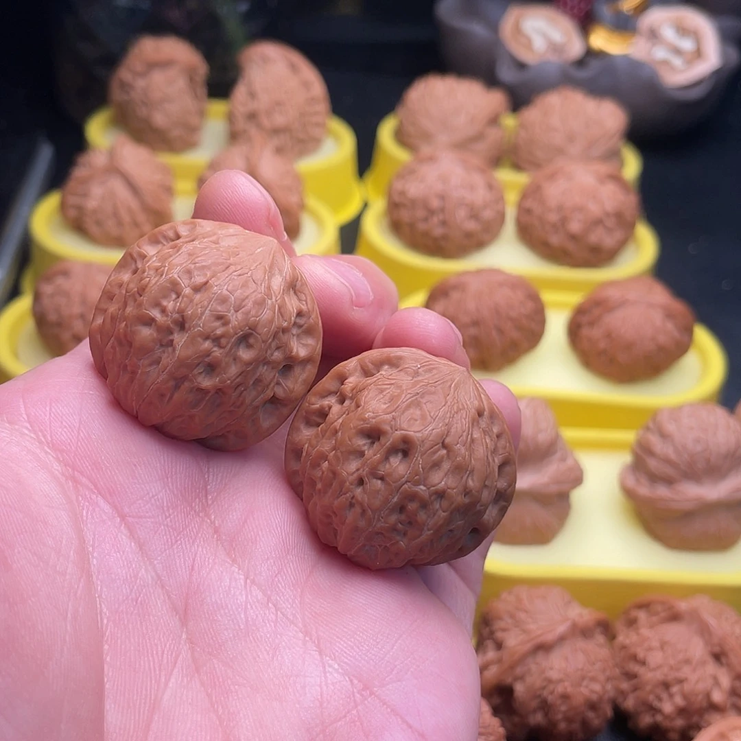 @***G文玩核桃吊坠铁锤130