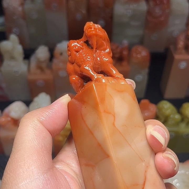 胡***师老挝石老挝保利石印章