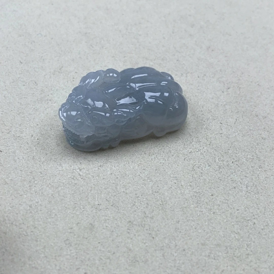 翡翠未镶嵌颈饰如意貔貅吊坠